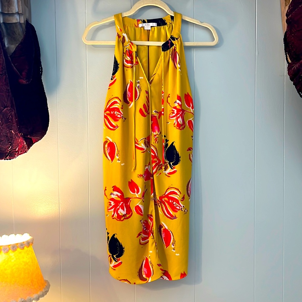 C & S FLORAL PRINT GOLD SHORT SLEEVELESS DRESS WITH POCKETS-SMALL-FREE SHIPPING